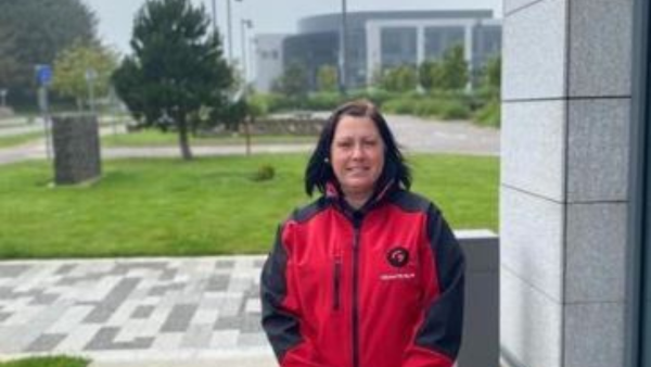 Image of a female Granite Elite security professional in action